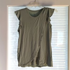 Kindred Bravely Nursing Maternity Flutter Tulip  Shirt Seafoam Size Medium.